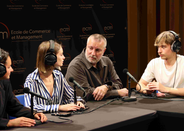 L’ECM développe l’éloquence de ses étudiants en lançant sa radio numérique