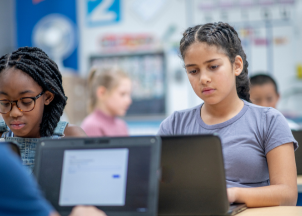 Numérique à l’école : les enseignements clés du rapport de la Depp