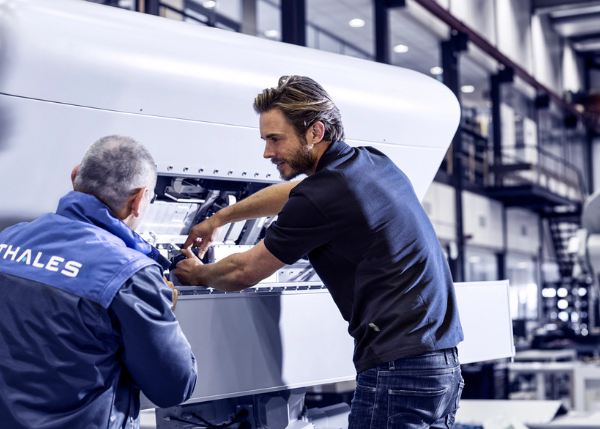 Thales dévoile les coulisses de sa transformation centrée sur les compétences